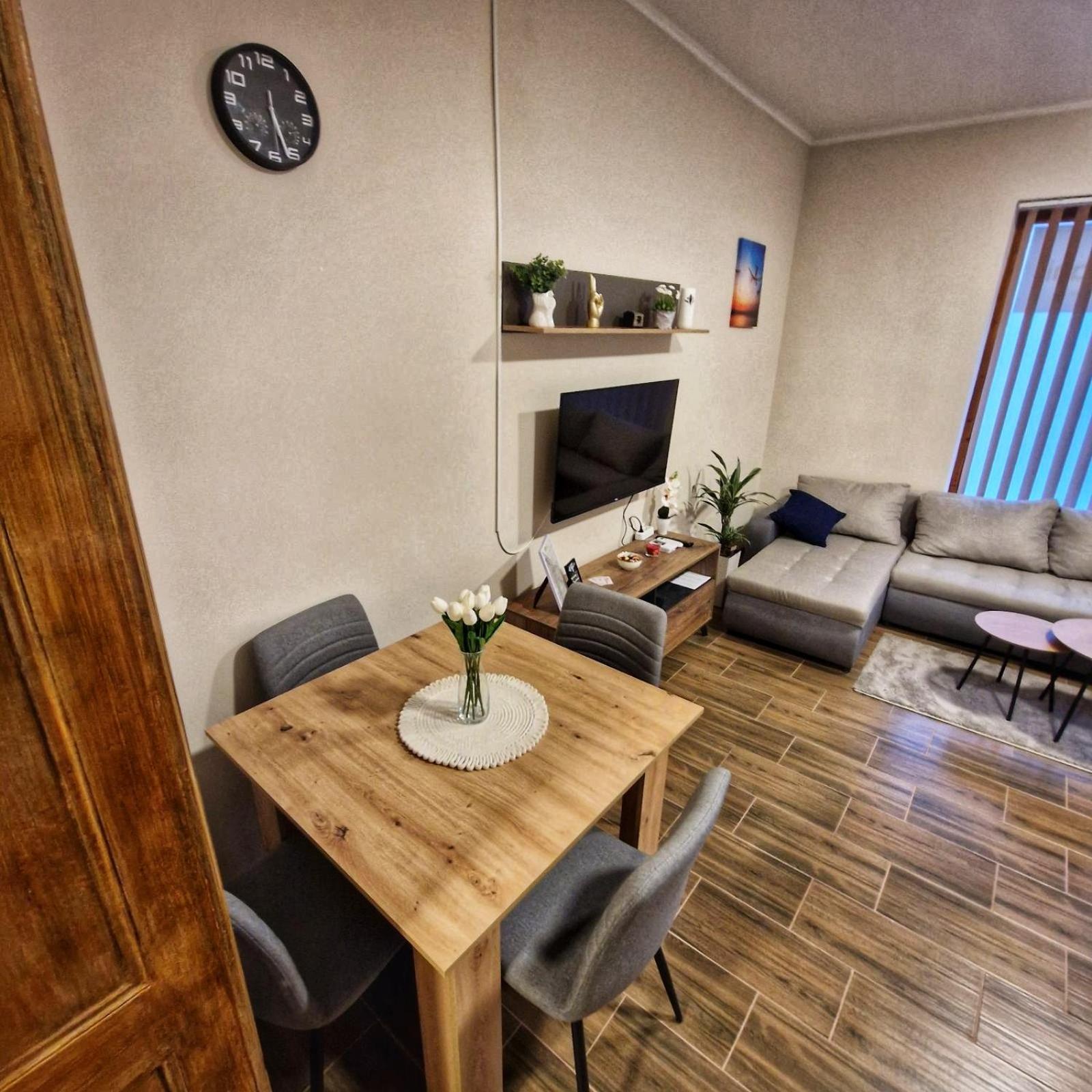 Dorce Apartmani Horgos Esterno foto