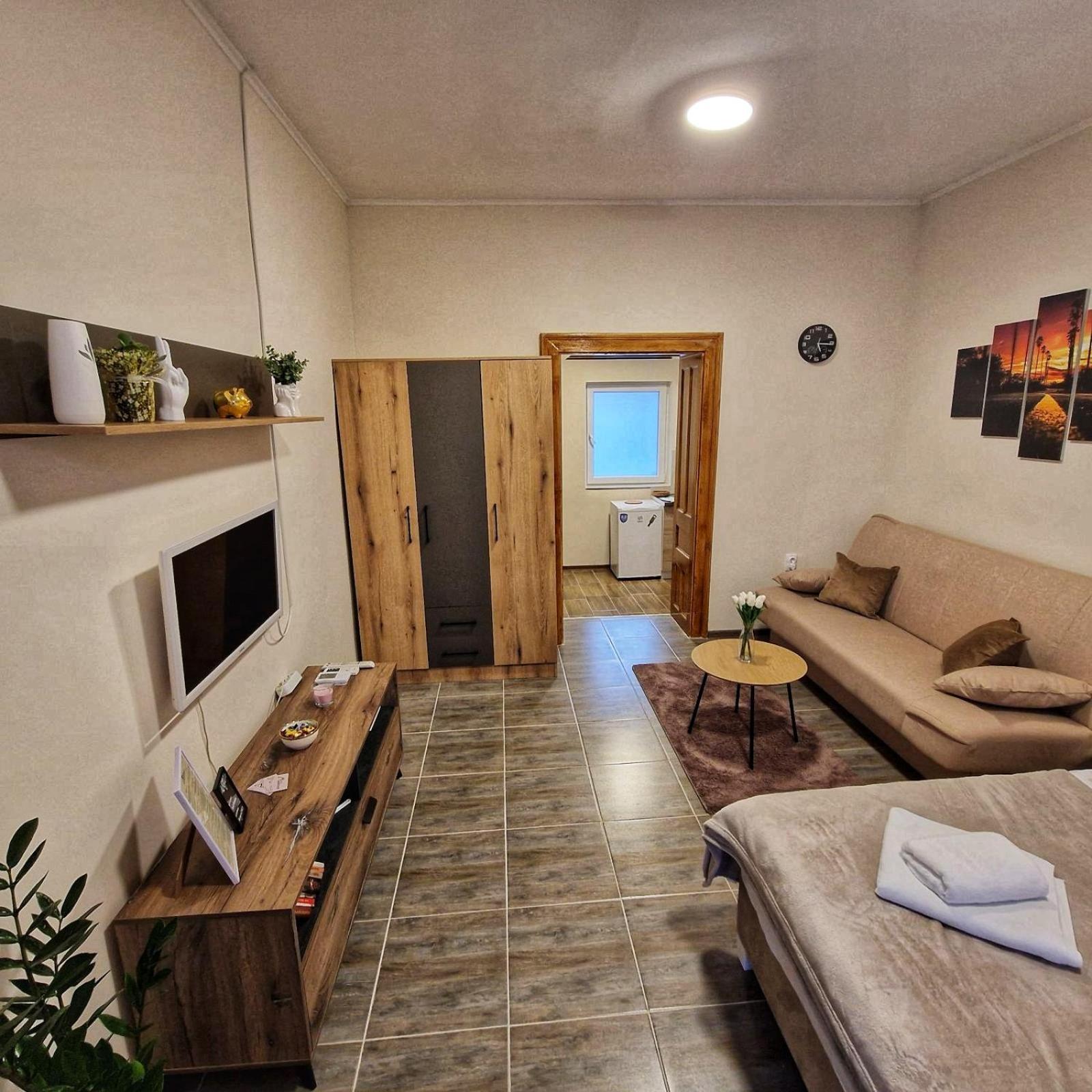 Dorce Apartmani Horgos Esterno foto
