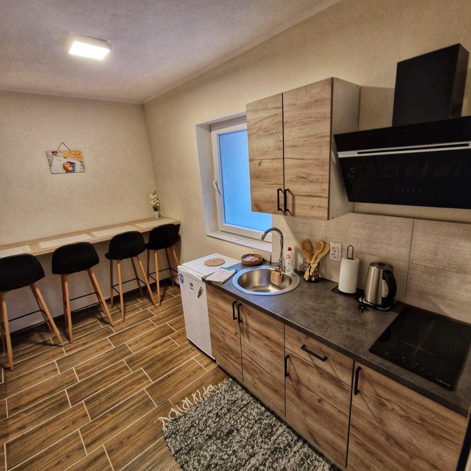 Dorce Apartmani Horgos Esterno foto