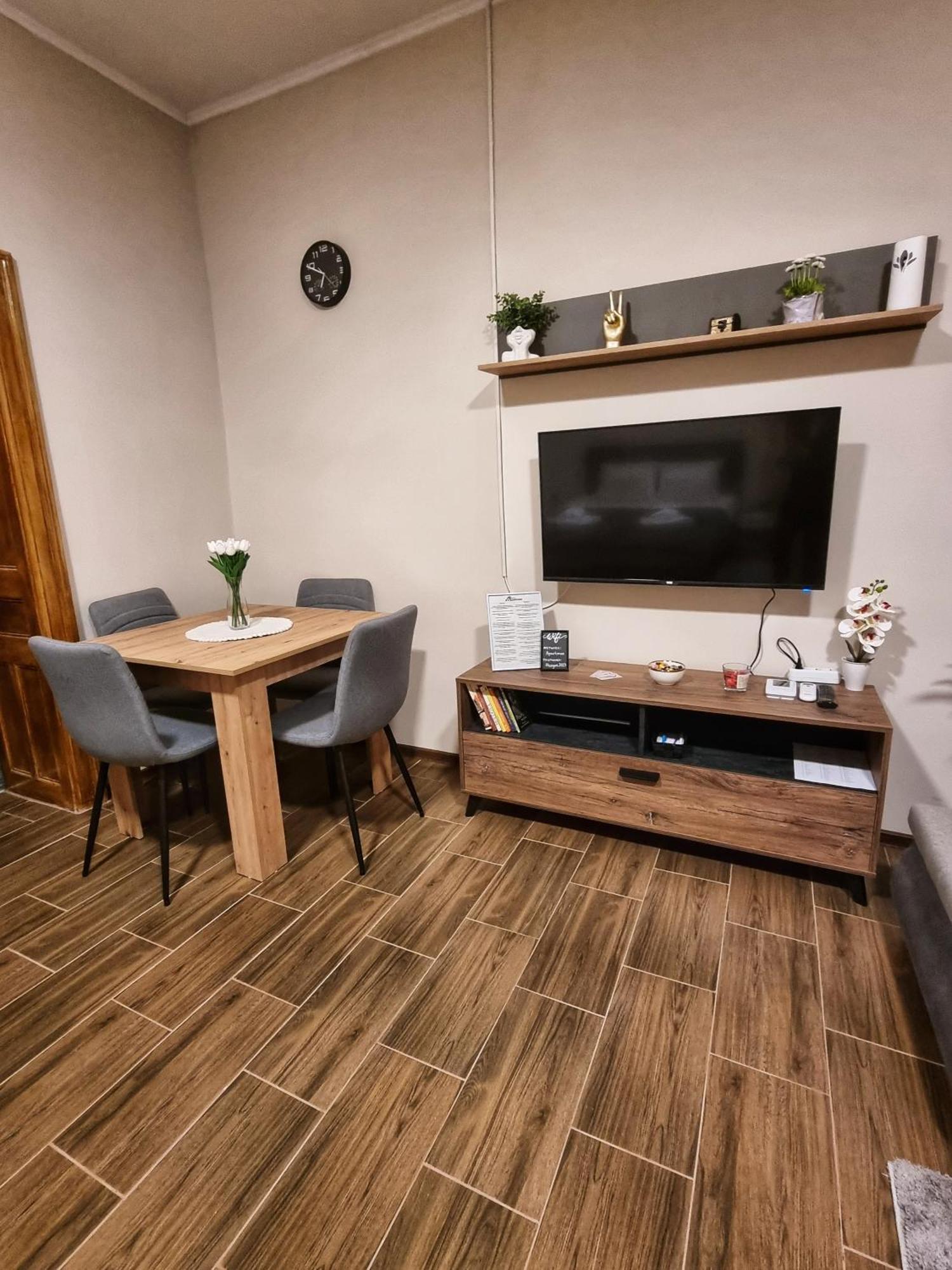 Dorce Apartmani Horgos Esterno foto